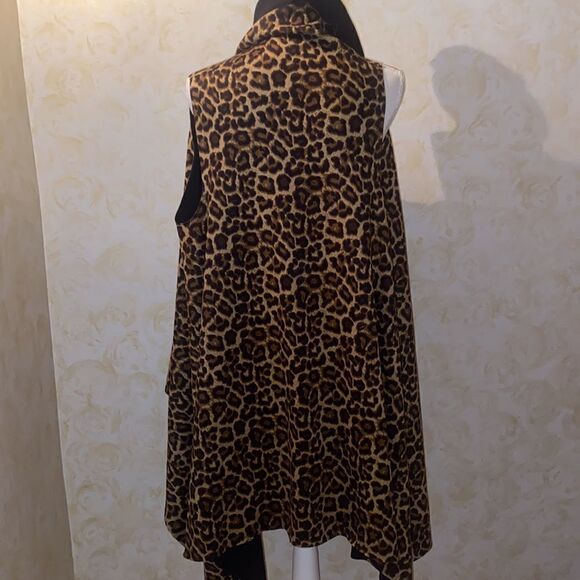 Joey Eric House of Style Leopard Fleece Cardigan! - Picture 7 of 10